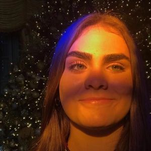 Meet your Posher, Lorena